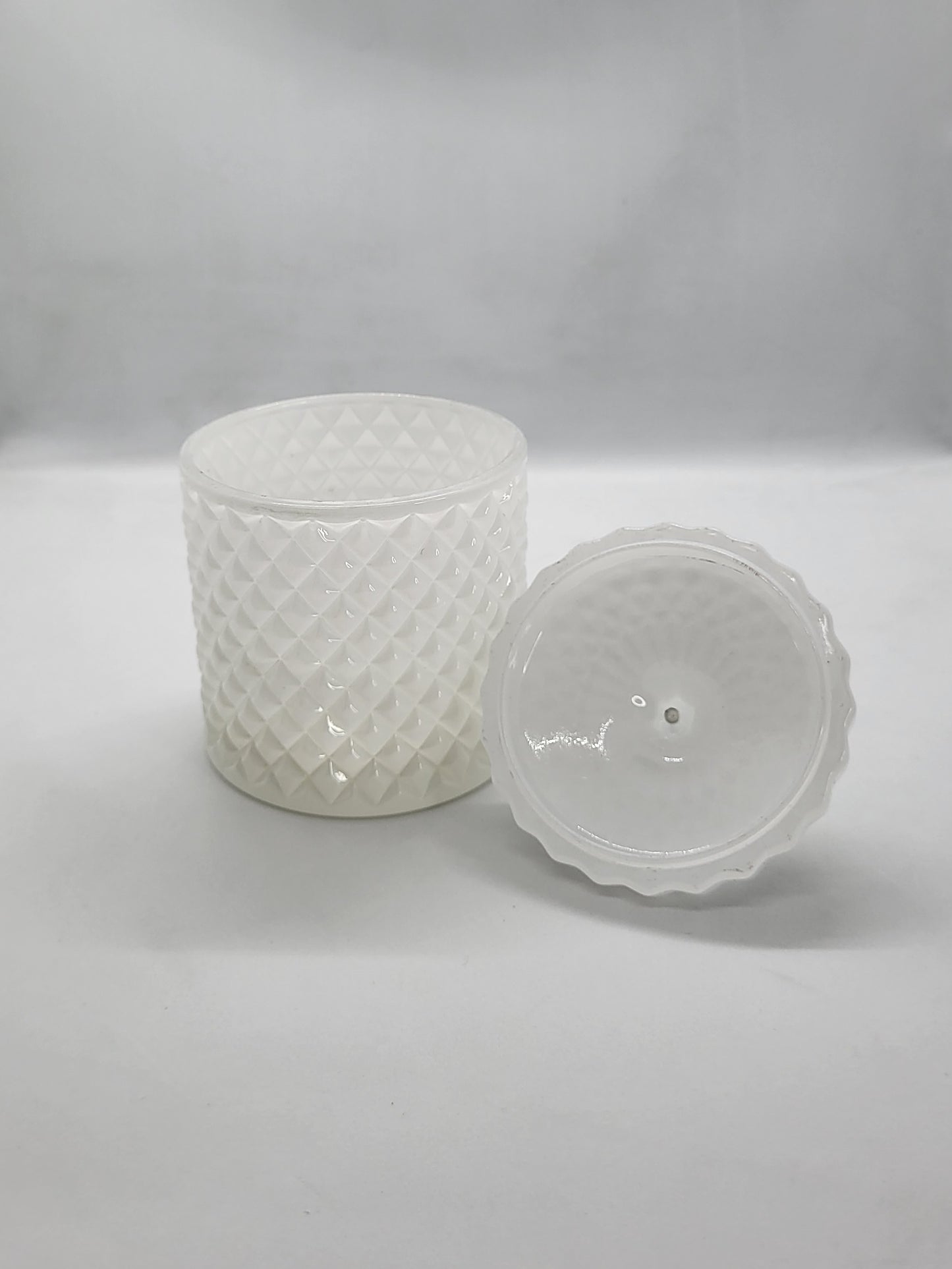 Crown Geo's Gloss white